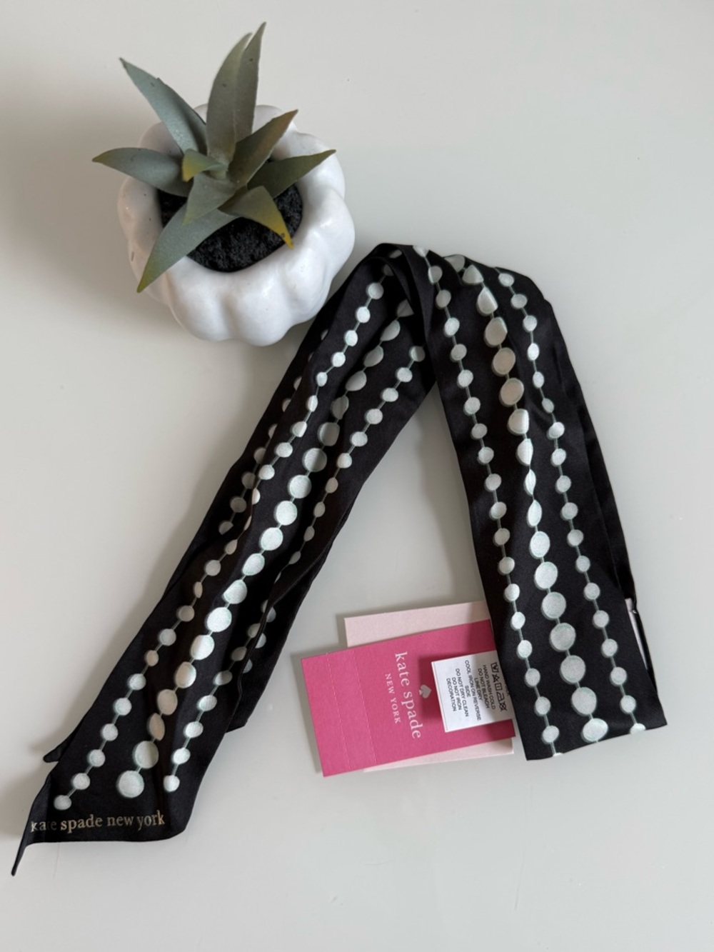 Kate Spade New York ♠️ pearls silk skinny scarf NEW with tags - Picture 3 of 7